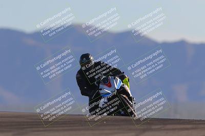 media/Nov-06-2023-Moto Forza (Mon) [[ce023d0744]]/3-Intermediate Group/Session 5 (Turn 9)/